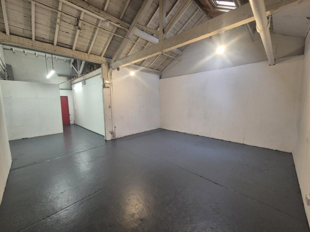 Distribution Warehouse