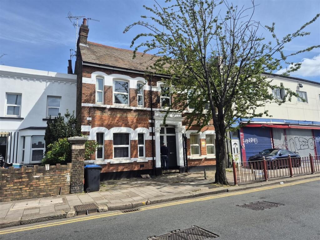 Terraced House