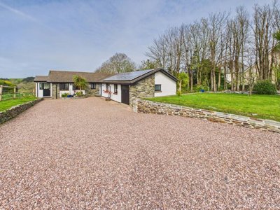 Property on Pinch Hill, EX23 0ER