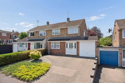 Property on Patterdale Close, LU6 3DA