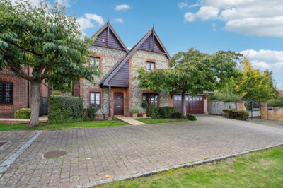 Property on Chartridge Lane, HP5 2SH