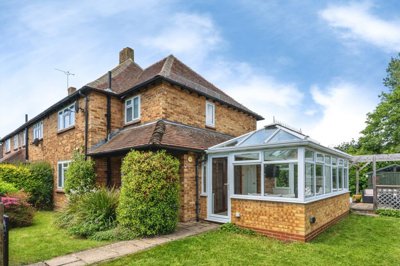 Property on Kennel Close, SL5 7NL