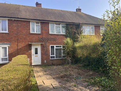 Property on Bagshot Green, GU19 5JR