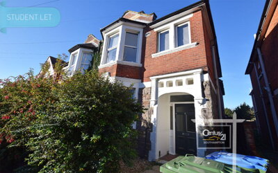 Property on Kenilworth Road, SO15 2GD