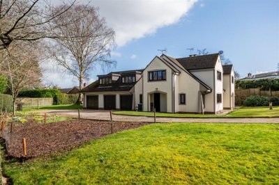 Property on Chester Road, CW8 1LW