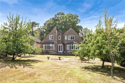 Property on Bridge Road, SO31 7ED
