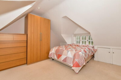 Property on Eyhorne Street, ME17 1TS