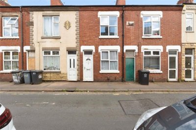 Property on Beaumanor Road, LE4 5QE