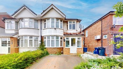 Property on UB6 8SY