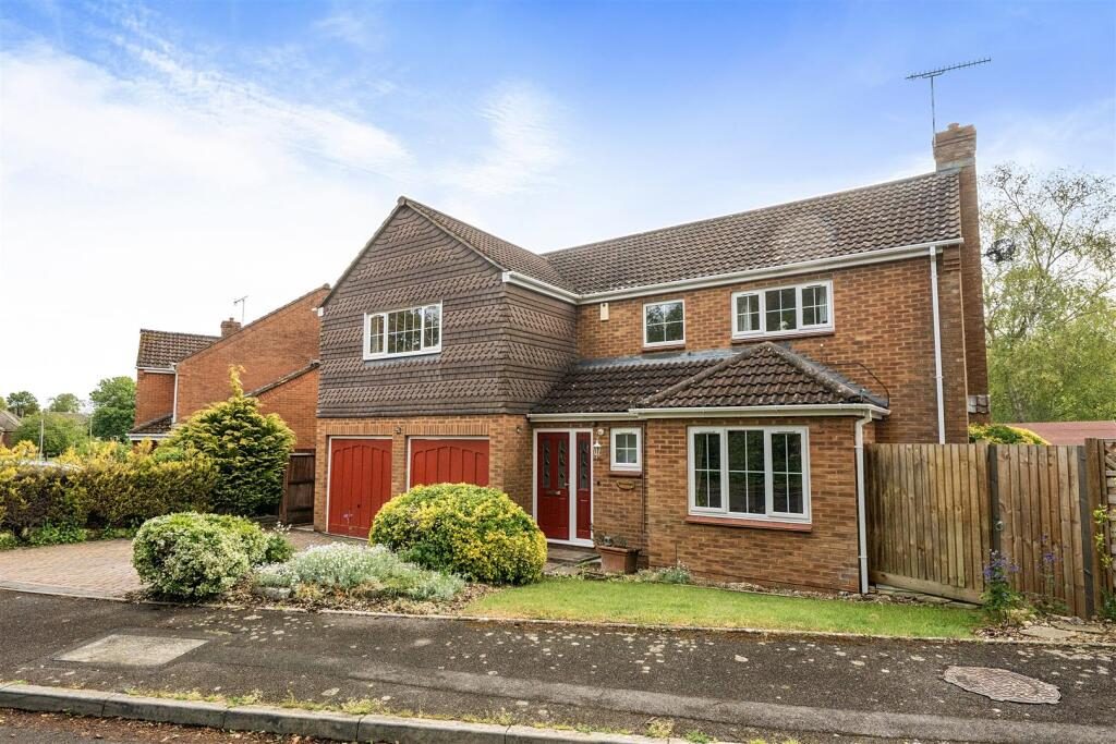 Property main image