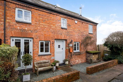 Property on Hospital Lane, WR2 4SQ