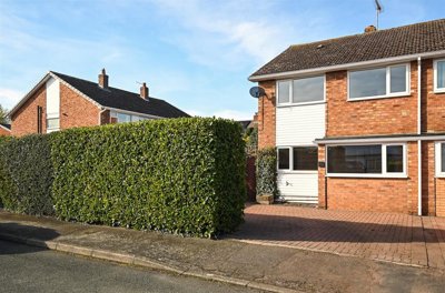 Property on Raven Road, DE13 8PY