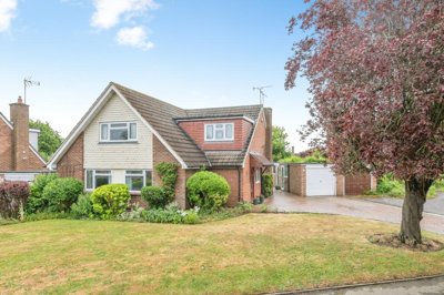 Property on Furrowfelde, SS16 5HA