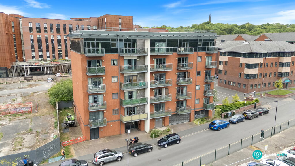 Property main image