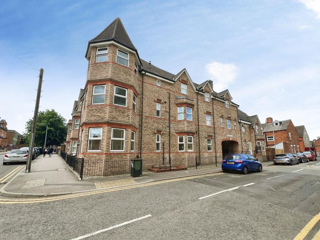 Property main image