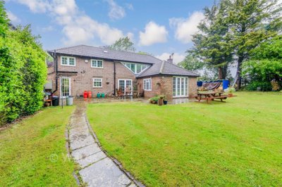 Property on Cockerhurst Road, TN14 7UA