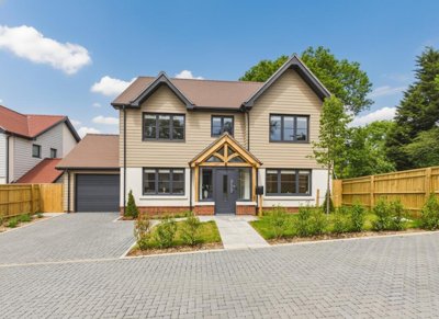 Property on Brighton Road, RH13 6JD