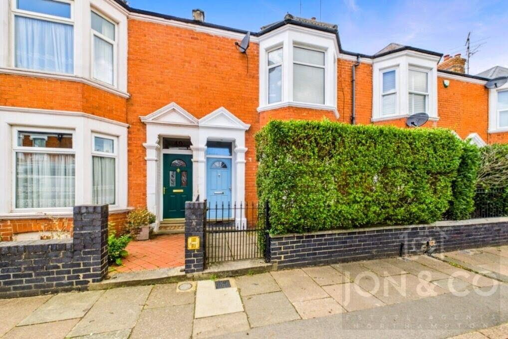 Property main image