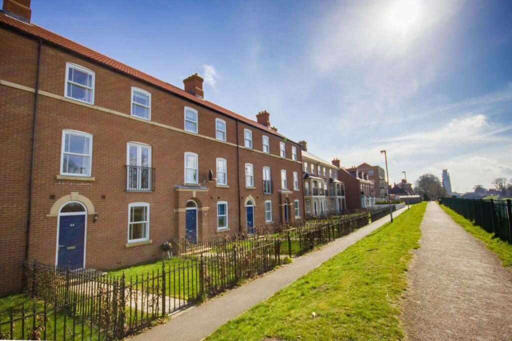 Terraced House