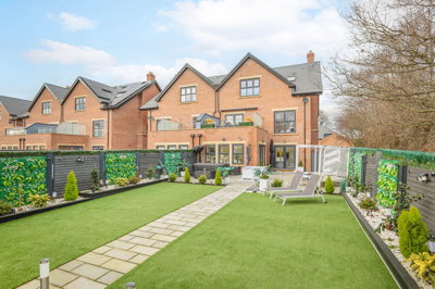 Property on Greenwood Close, NE13 9NY