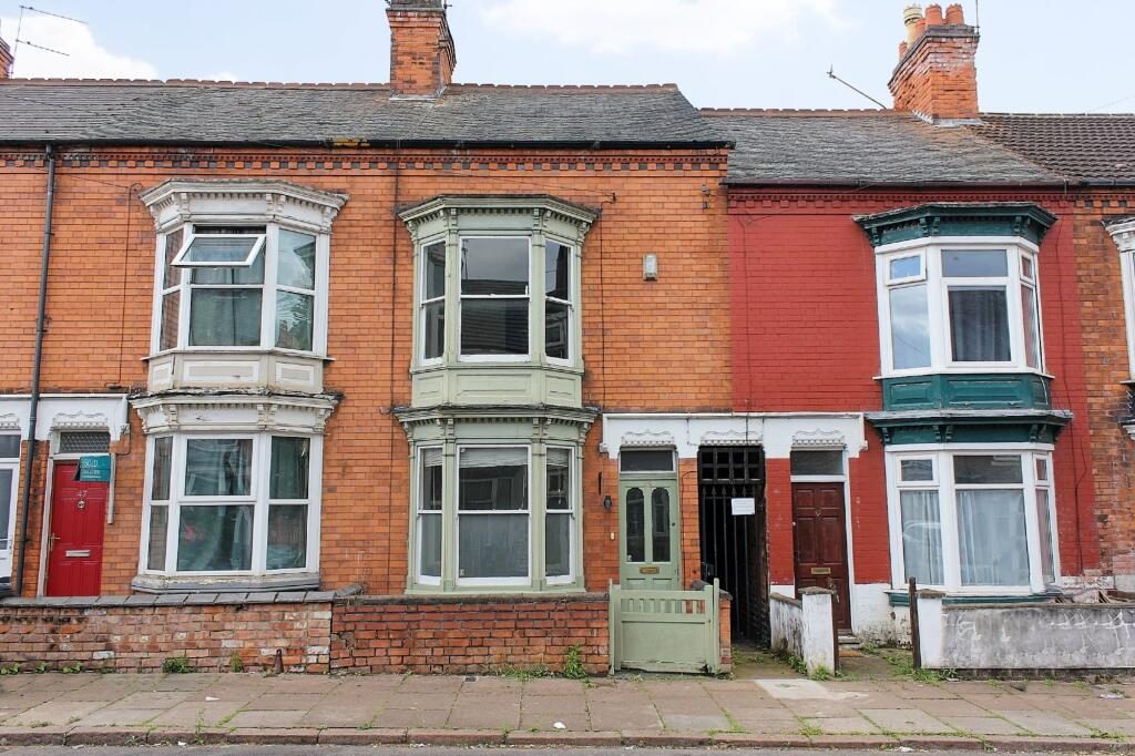 Property main image