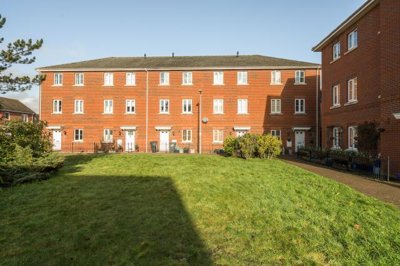 Property on Grenadier Gardens, RG19 4PN