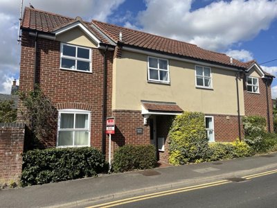 Property on Park Street, RG17 0DR