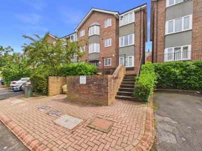 Property on Forster Court, NE9 6HZ