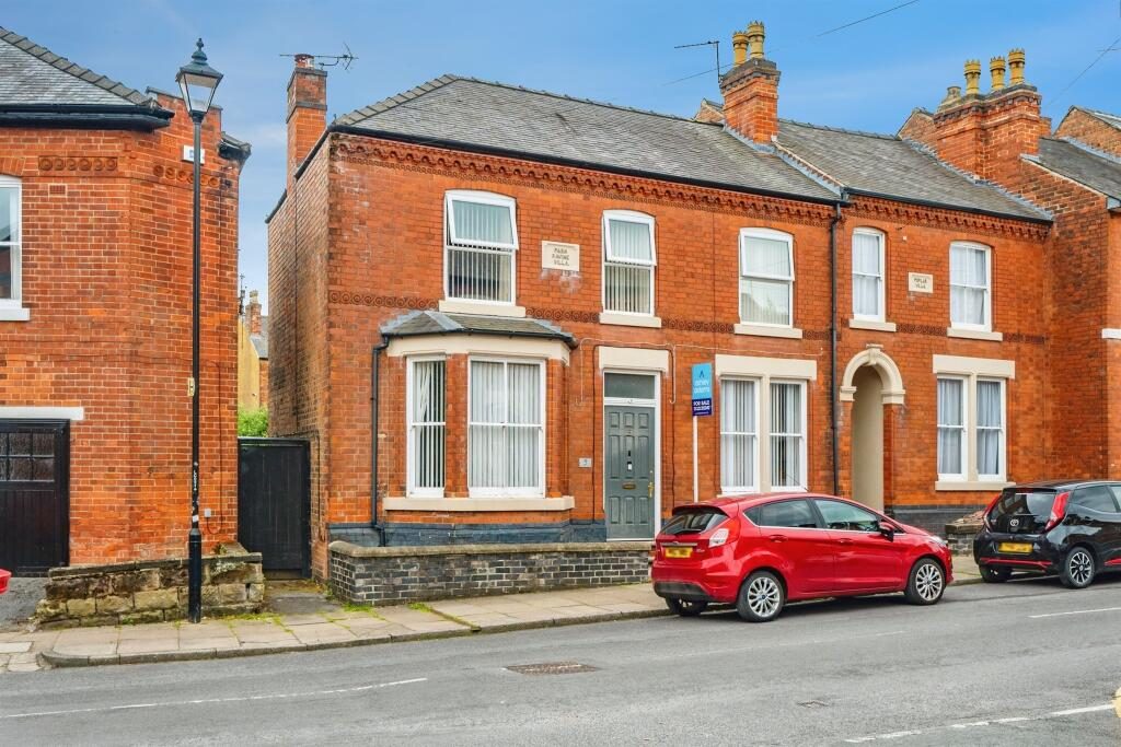 Property main image