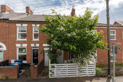Property on Caernarvon Road, NR2 3HY