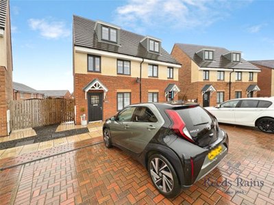 Property on Wagtail Gardens, NE40 3FG