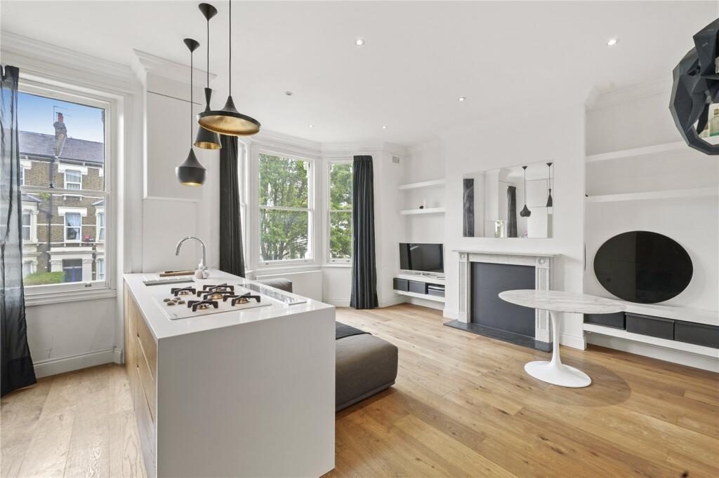 Property main image