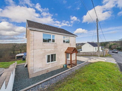 Property on Heol Y Foel, SA14 7EG