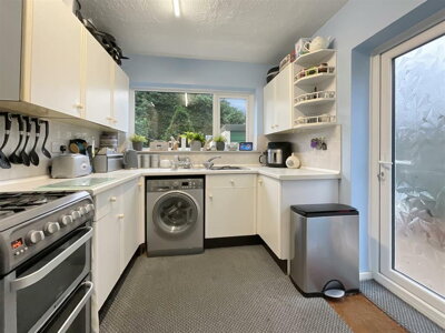 Property on Denman Lane, LE9 3AL