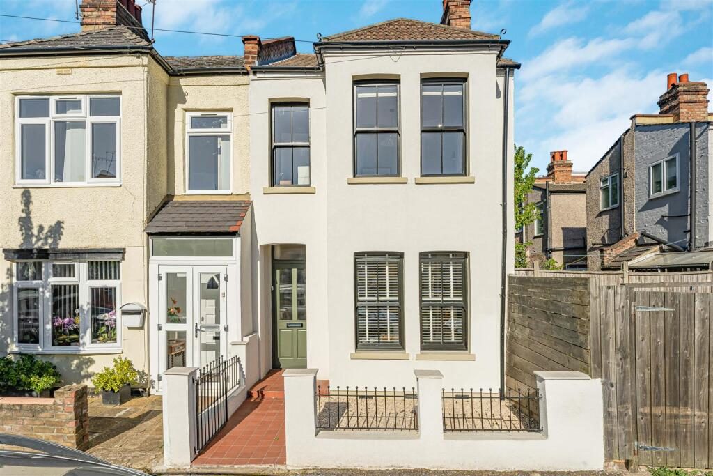Terraced House