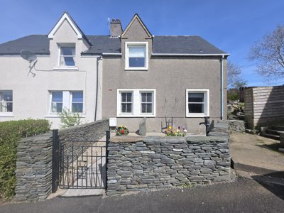 Property on Roslin Crescent, PA20 9HT