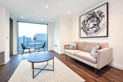 Property on Royal Mint Street, E1 8ZZ