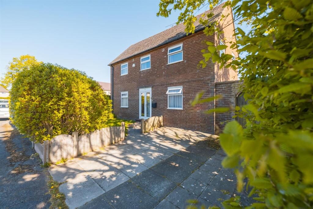 Terraced House