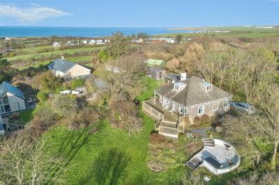 Property on Ffordd Porth Colmon, LL53 8NT