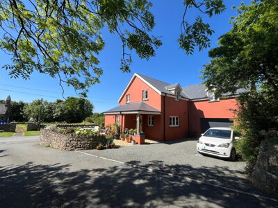 Property on SA63 4SU