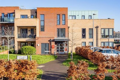Property on SG12 0GN
