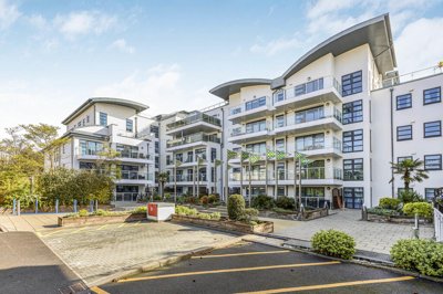 Property on Boscombe Spa Road, BH5 1AY