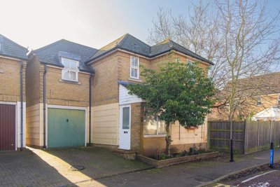 Property on Balmoral Avenue, N11 3QA