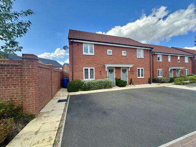 Property on Blythe Close, CO10 0WL