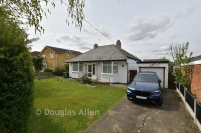 Property on Tavistock Road, SS15 5QQ