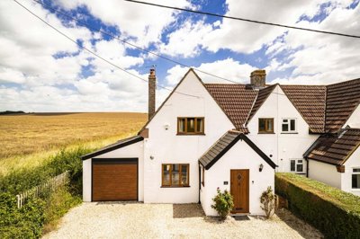 Property on Wallingford Road, RG8 0JD