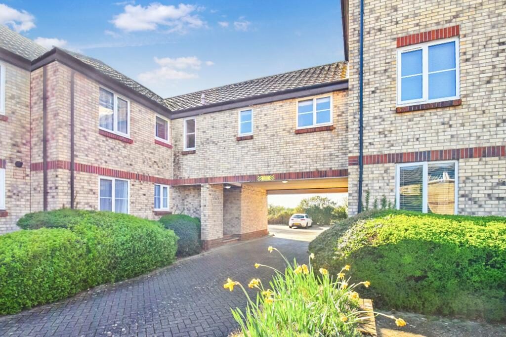 Property main image
