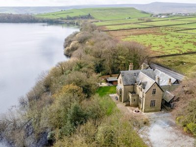 Property on Blackmoorfoot Road, HD7 5TR