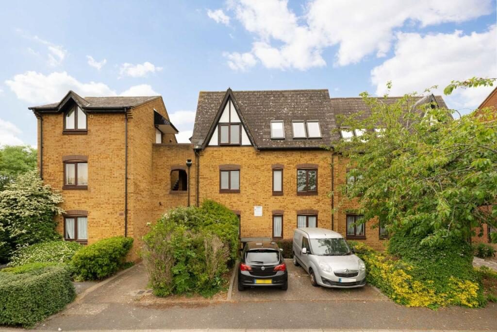 Property main image