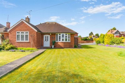 Property on Chesterfield Road South, NG19 7ES